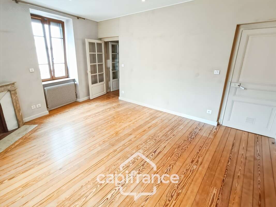 A vendre sennecey le grand maison de 136 m² - dependance et atelier de 262 m² - photo 10