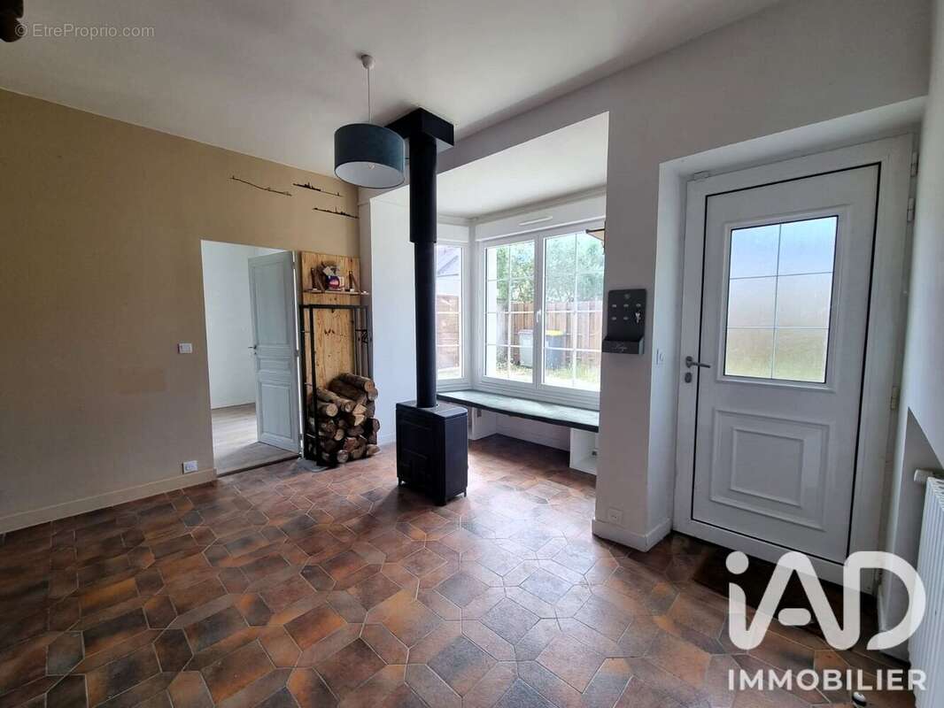 Maison 170 m² à Gironville-Sur-Essonne  - photo 7