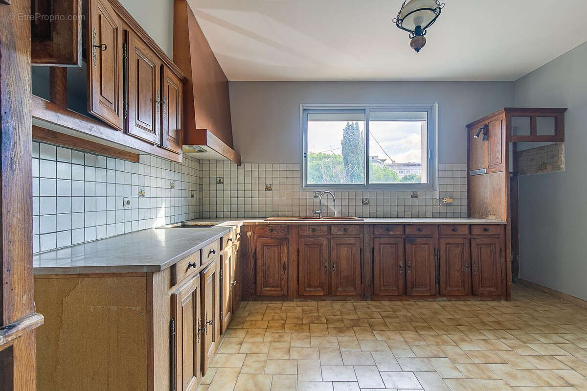 Appartement à MARSEILLE-9E