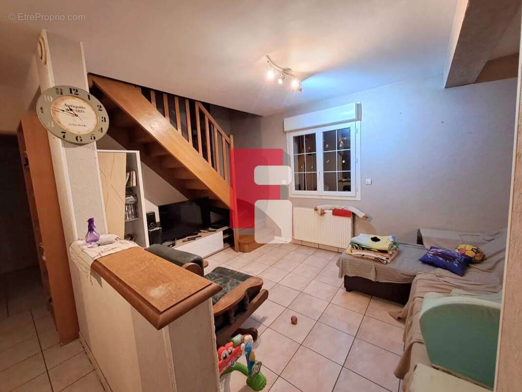 Maison à COURTERANGES