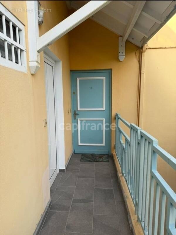 Appartement à vendre 3 pièces SAINT FRANCOIS (971) - photo 2