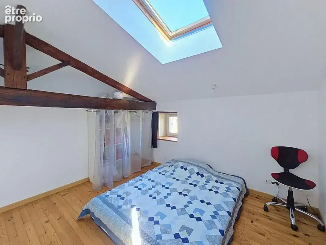 Maison 9 pièces 310 m² à vendre à Surin (79220) - photo 10