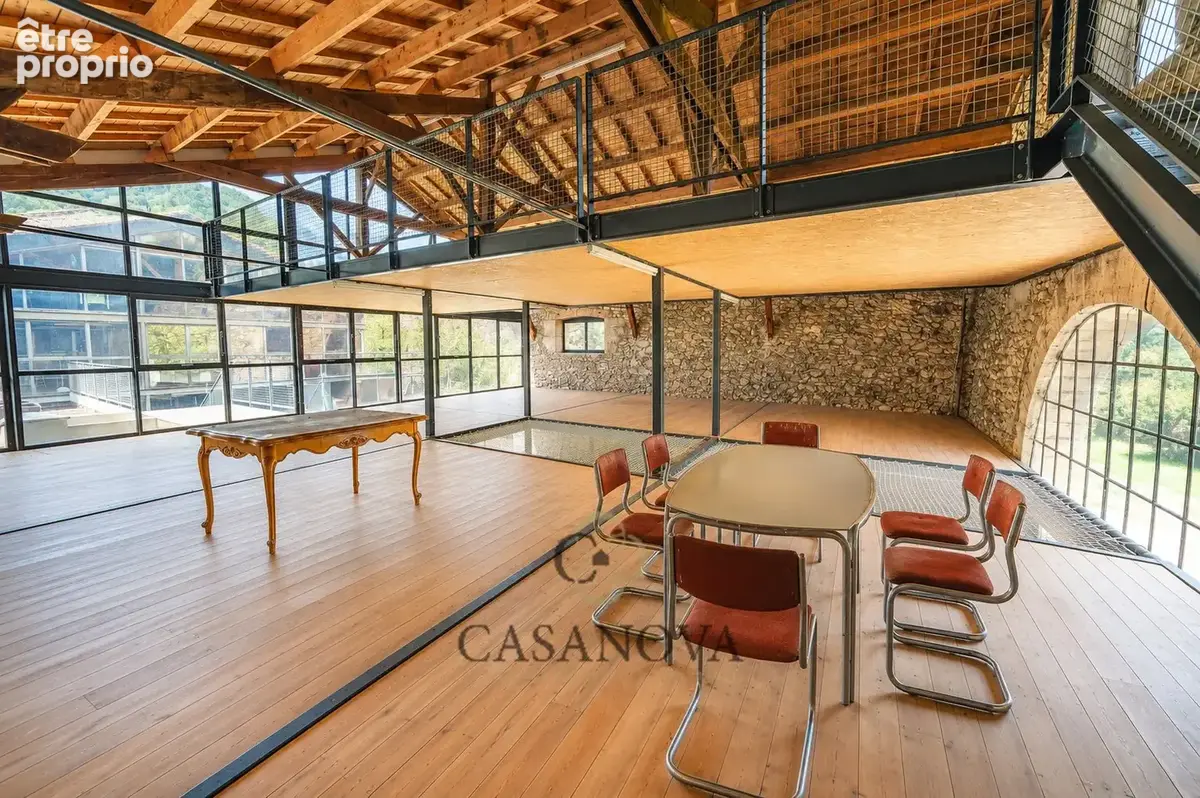 Domaine de caractère du XVIIe siècle sur 6.5 hectares avec près de 3 000 m² bâtis - photo 17