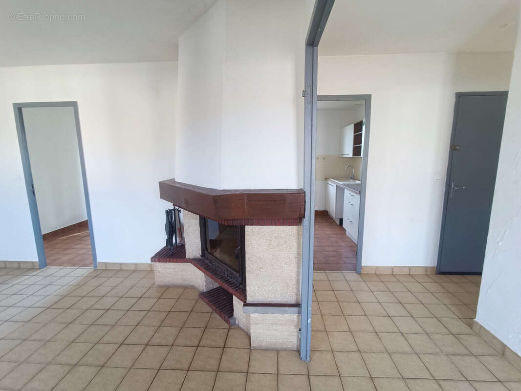 Maison à CHARENTONNAY