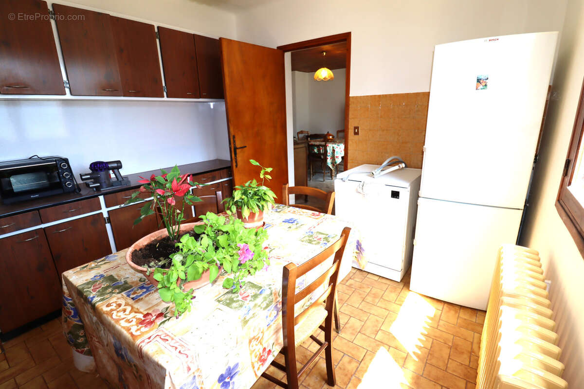 Maison 450 m2 - 4 appartements - photo 21