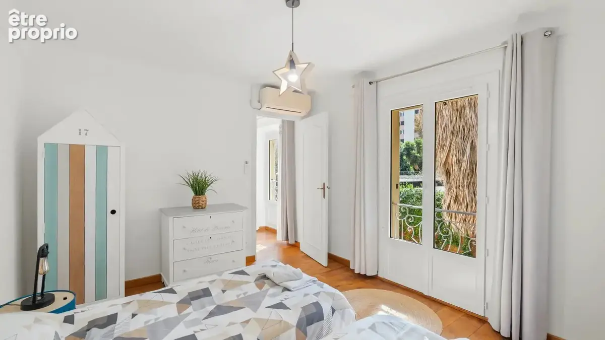 Rare à juan-les-pins – maison indépendante avec piscine à 300 mètres de la mer - photo 17