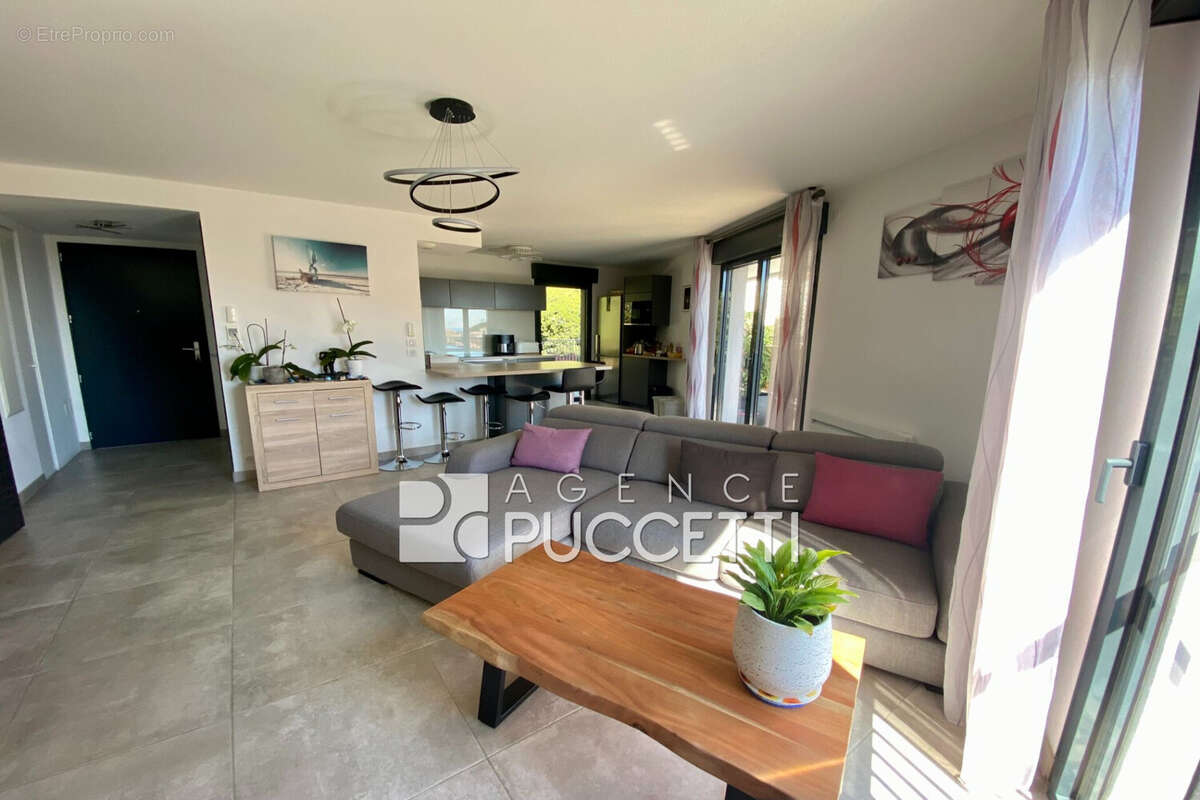 Appartement à VENCE