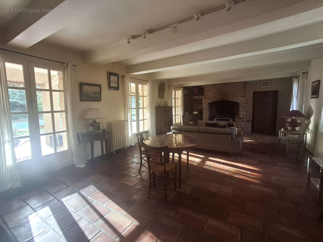 Maison à VIGOULET-AUZIL