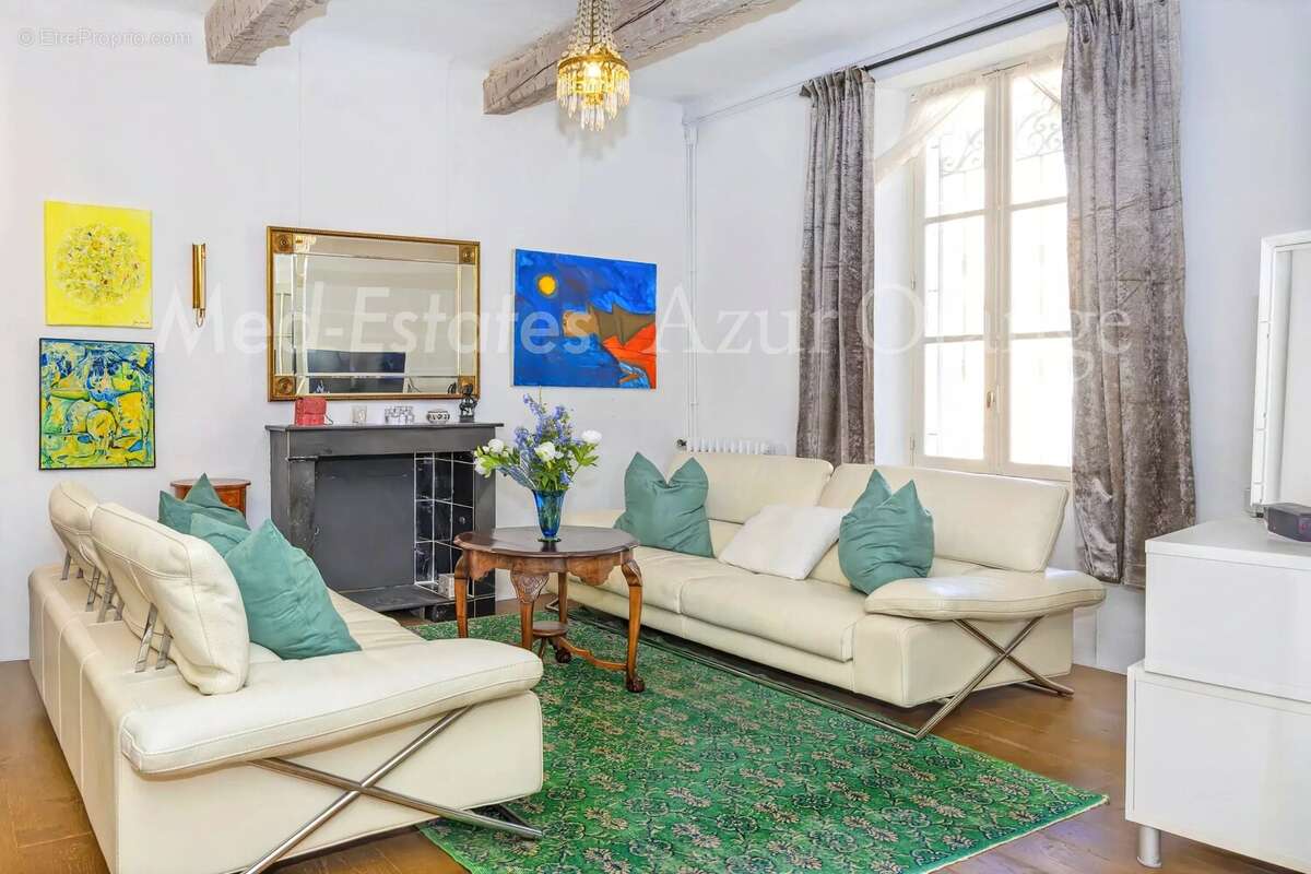 Maison à PLAN-DE-LA-TOUR