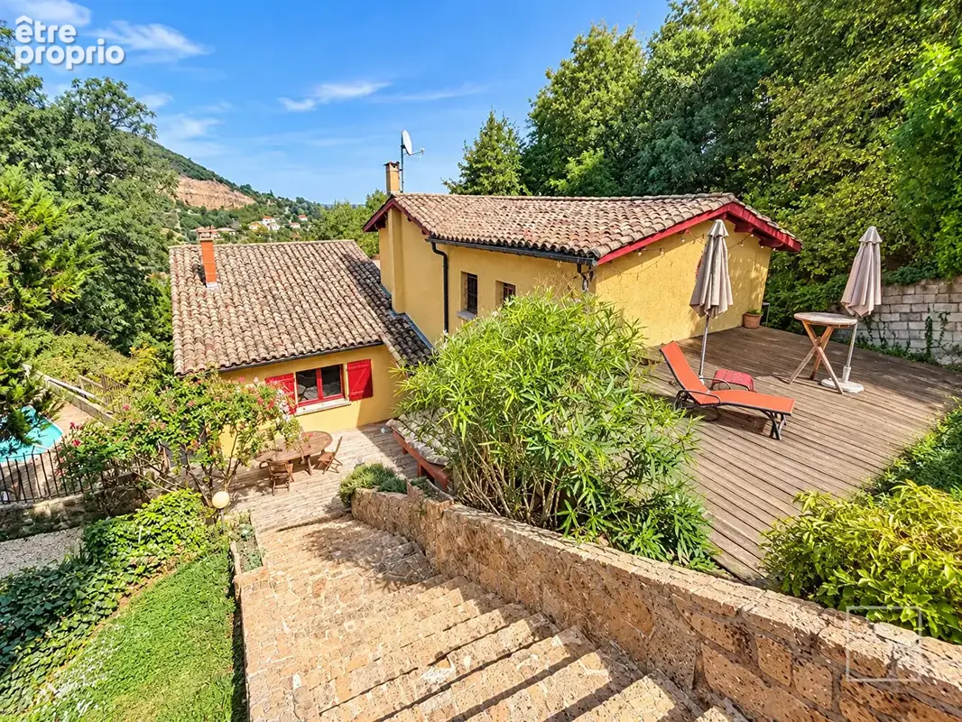 Maison à COUZON-AU-MONT-D'OR