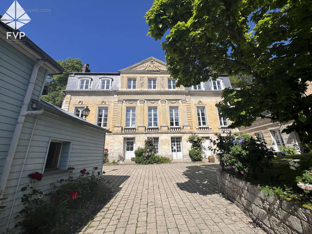 Maison à CAUDEBEC-EN-CAUX