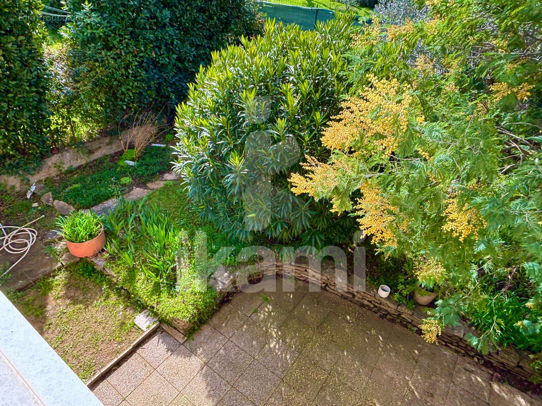 Maison à BAGNOLS-SUR-CEZE