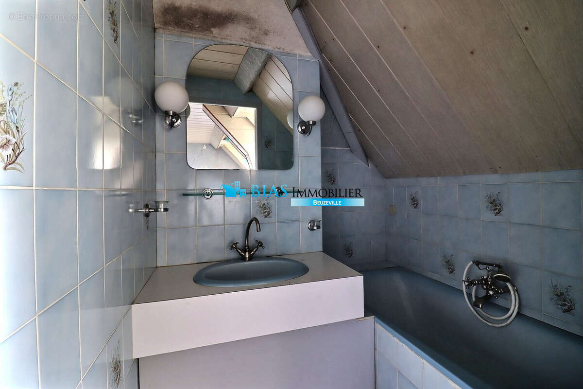 Maison à QUETTEVILLE