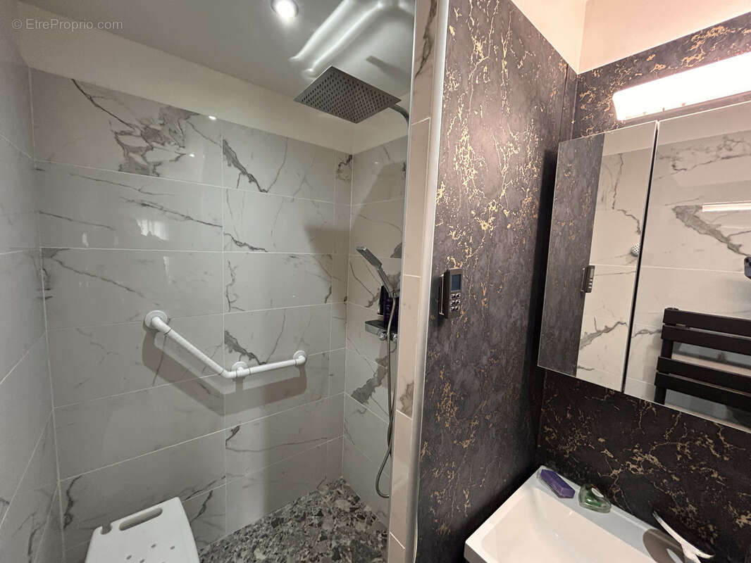 Maison à CANY-BARVILLE