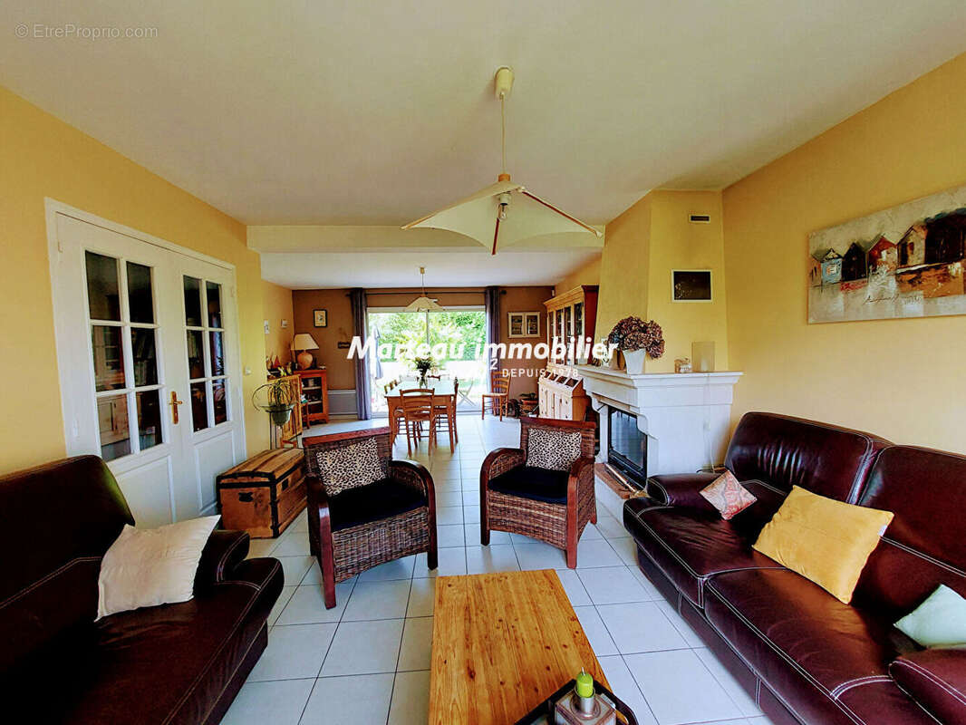 Maison à YVRE-L&#039;EVEQUE