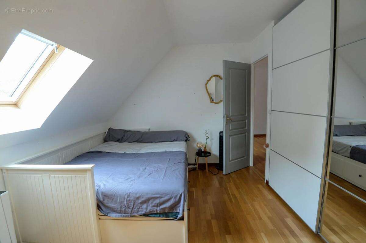 Maison à MONTIGNY-SUR-LOING