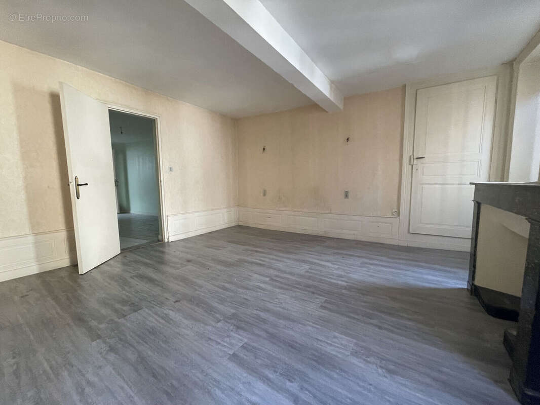 Photo 7 - Appartement à SAINT-JUST-LA-PENDUE