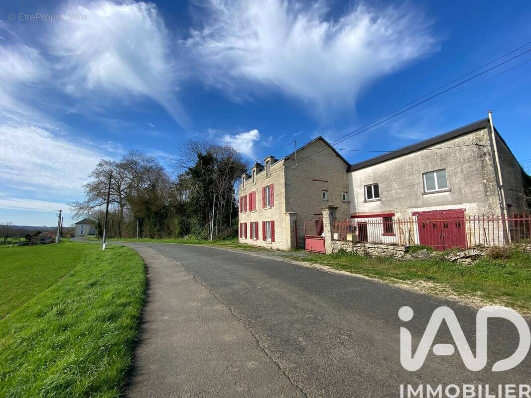 Photo 1 - Maison à SAINTE-EANNE