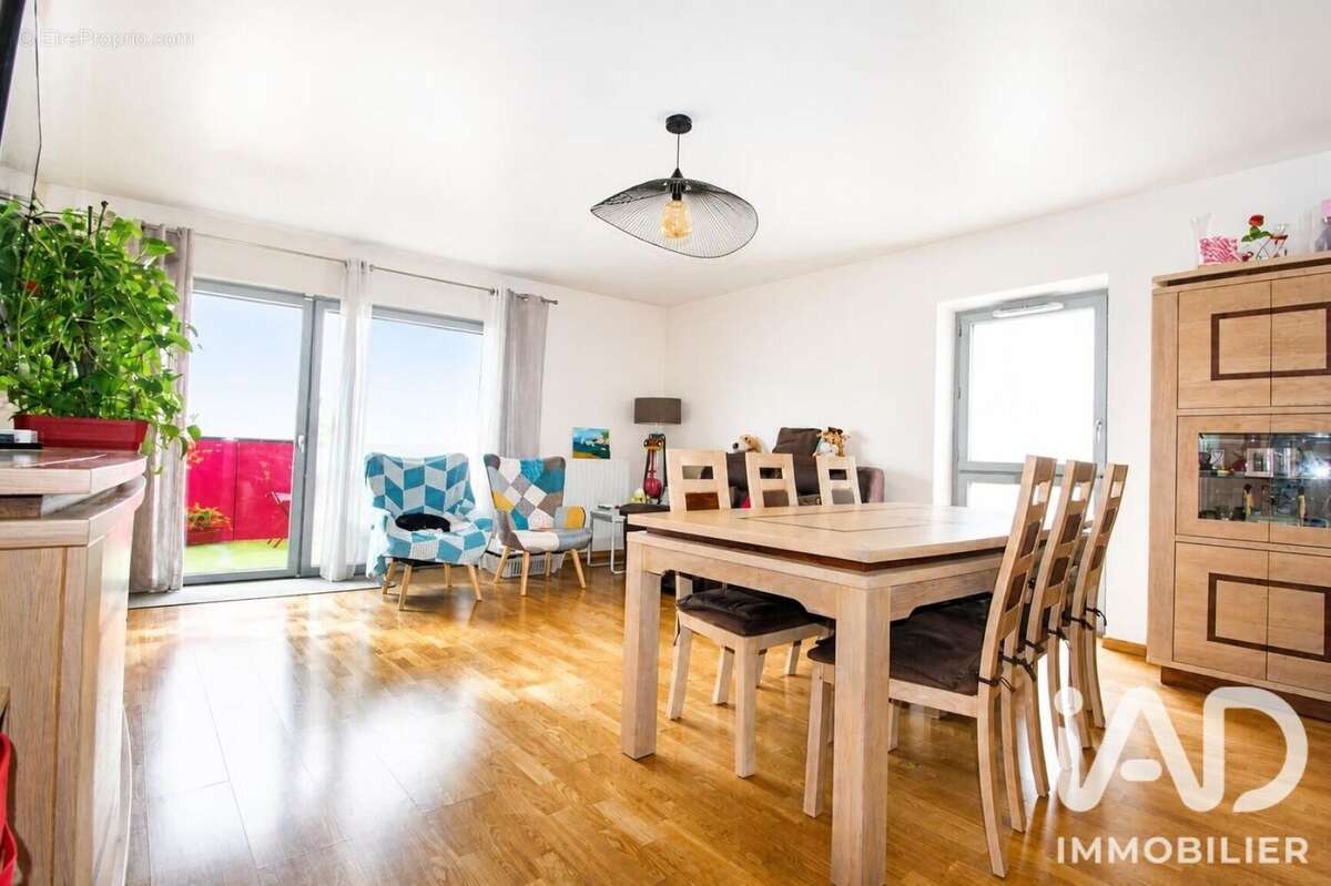 Photo 2 - Appartement à IVRY-SUR-SEINE