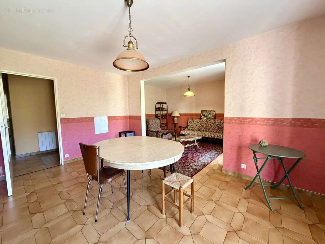 Appartement 4 pièces avec garage et balcons - photo 2