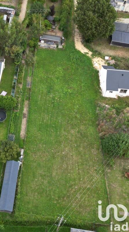 Photo 1 - Terrain à SAVIGNY-EN-VERON