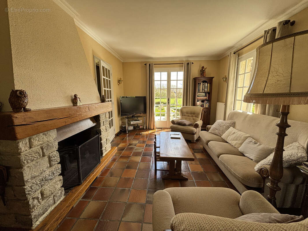 Maison à AGY