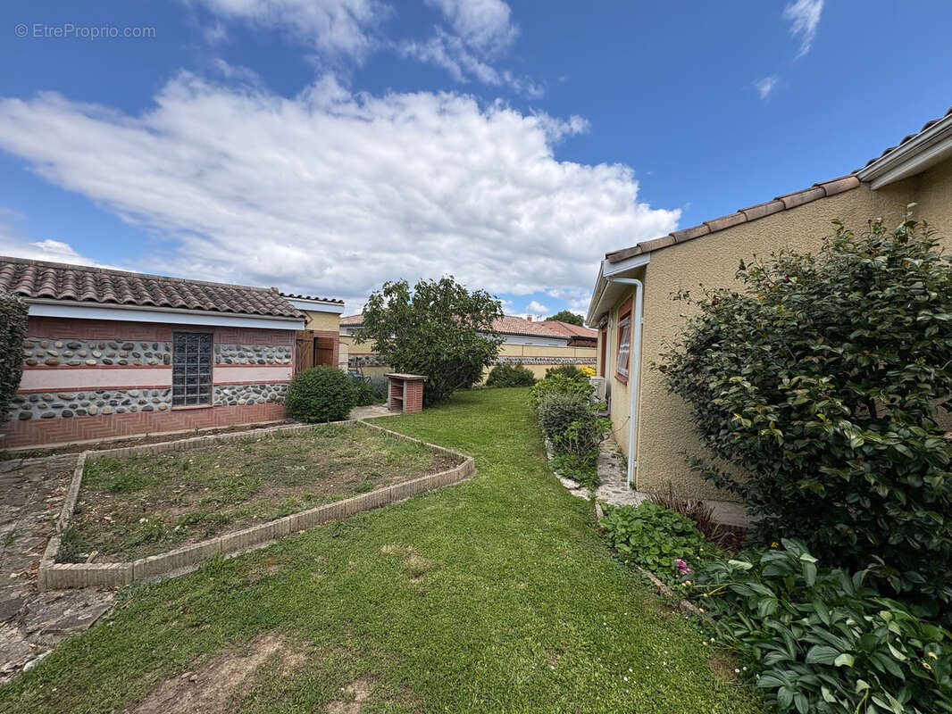 A VENDRE Maison T5 plain pied FROUZINS 31270 - photo 4