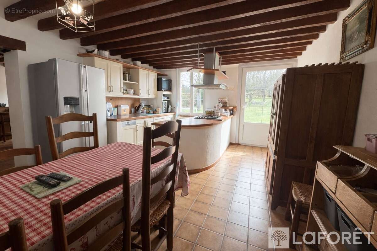Maison à MOULINS-LA-MARCHE