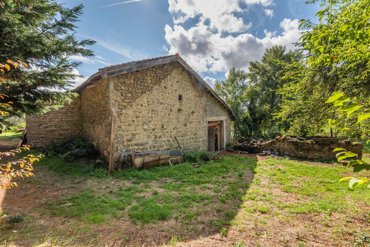 Maison à SAUVESSANGES
