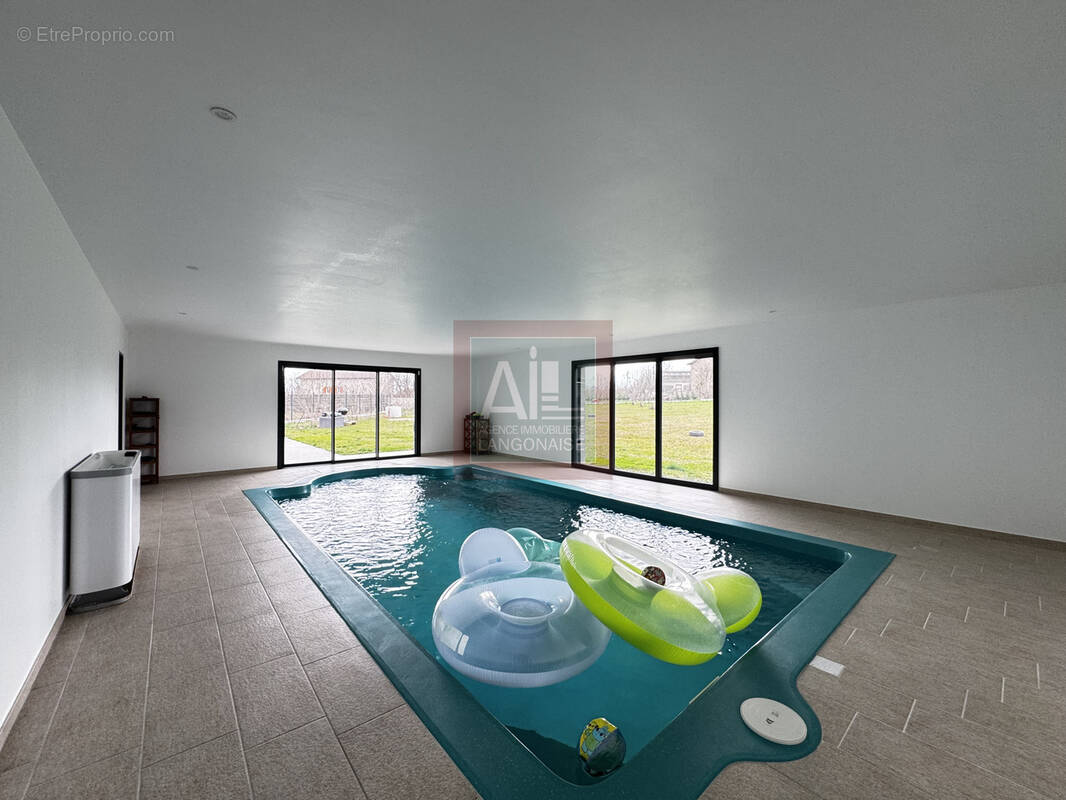 Maison à BELLEVUE-LA-MONTAGNE