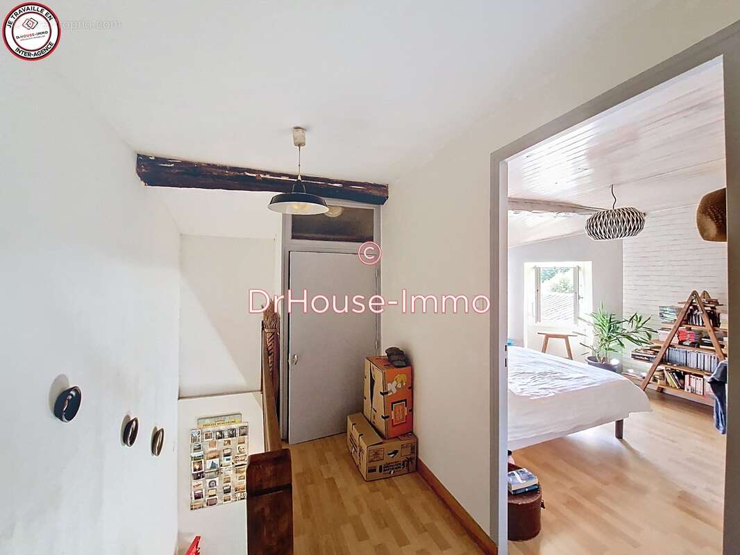 Maison à SAINT-GELAIS