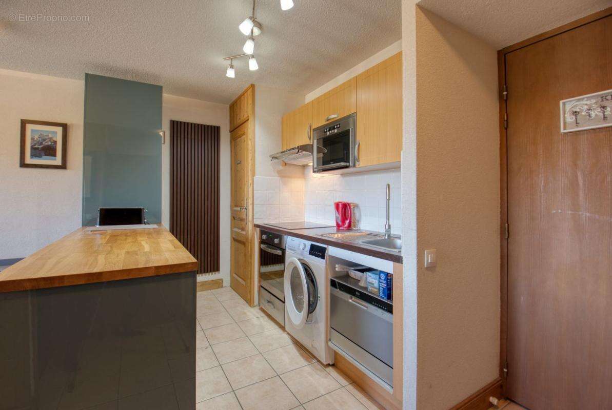 Appartement à MORILLON