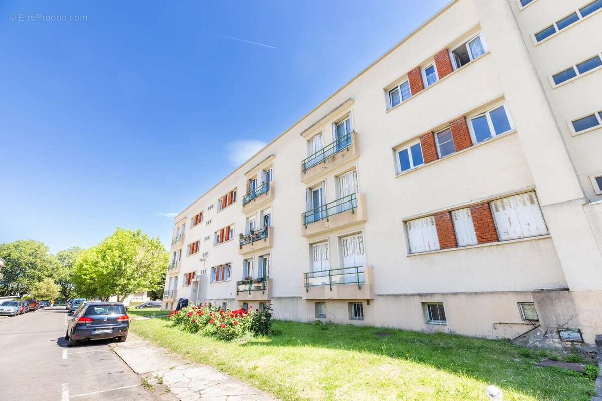 Beau 3 pièces avec balcon - photo 9