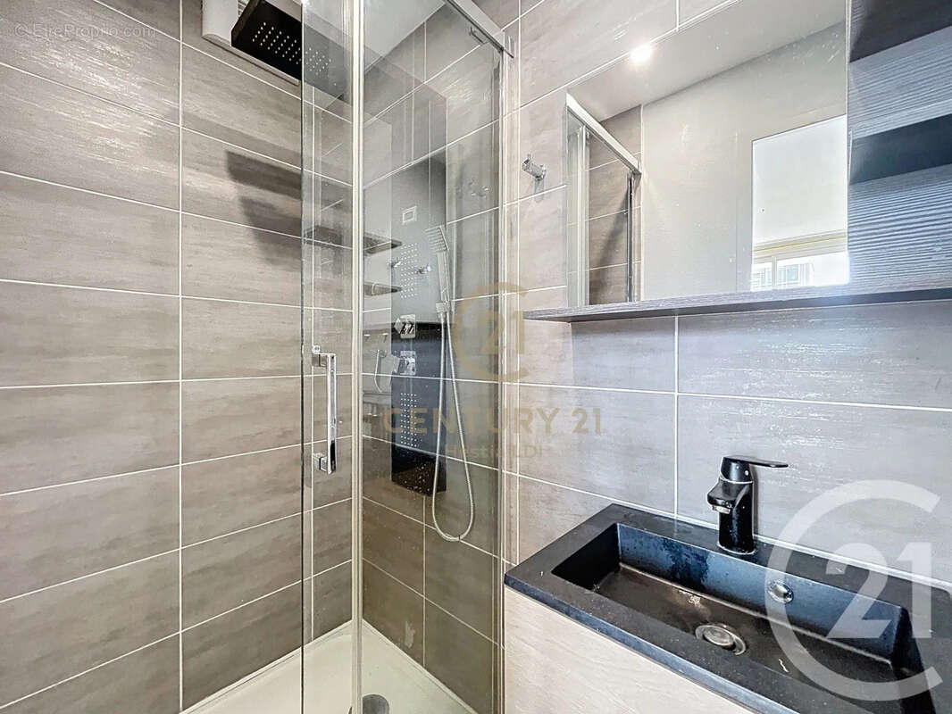 Appartement à LYON-8E