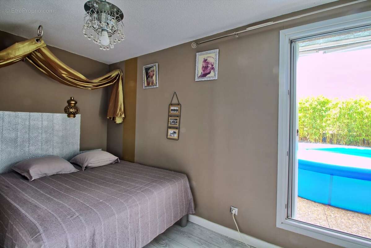 Appartement à MARSEILLE-9E