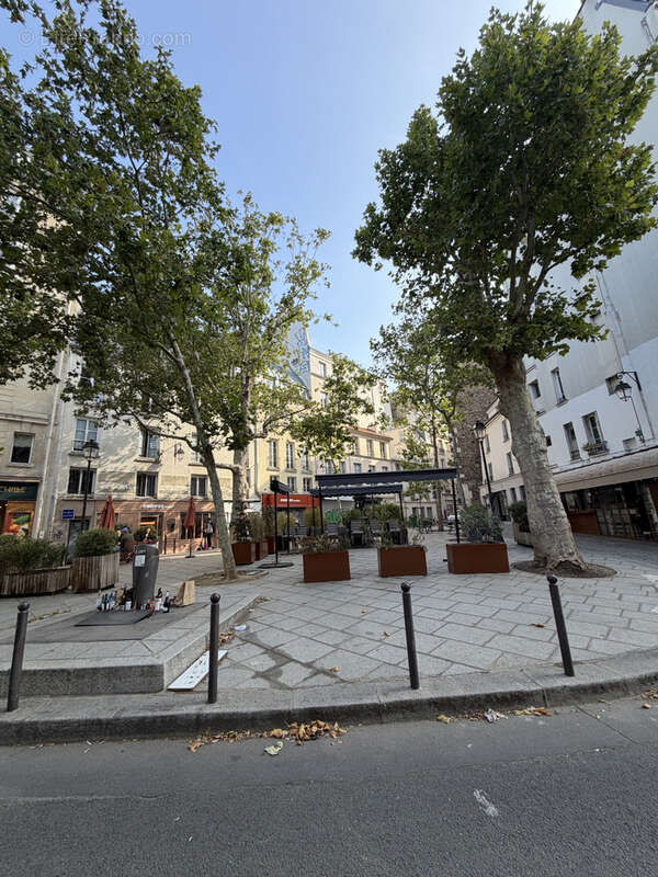 Local commercial a vendre - quartier sentier - photo 2