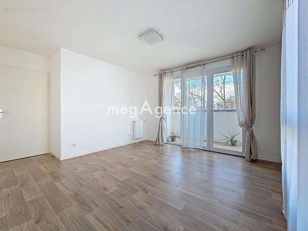 Appartement 2 pieces 44 m² avec balcon et 2 parkings - photo 5