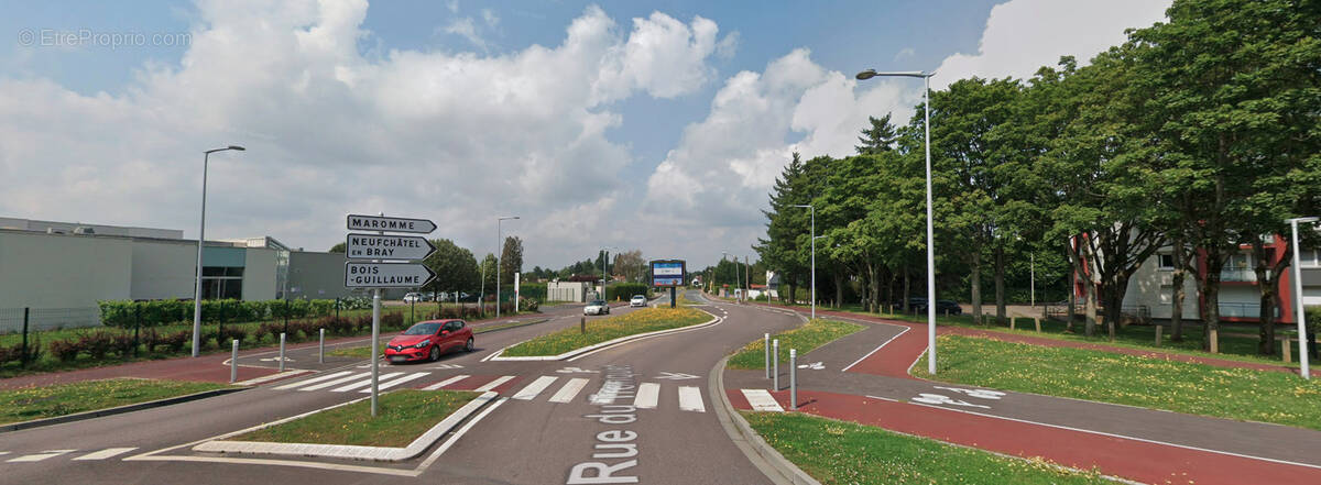 Parking à MONT-SAINT-AIGNAN
