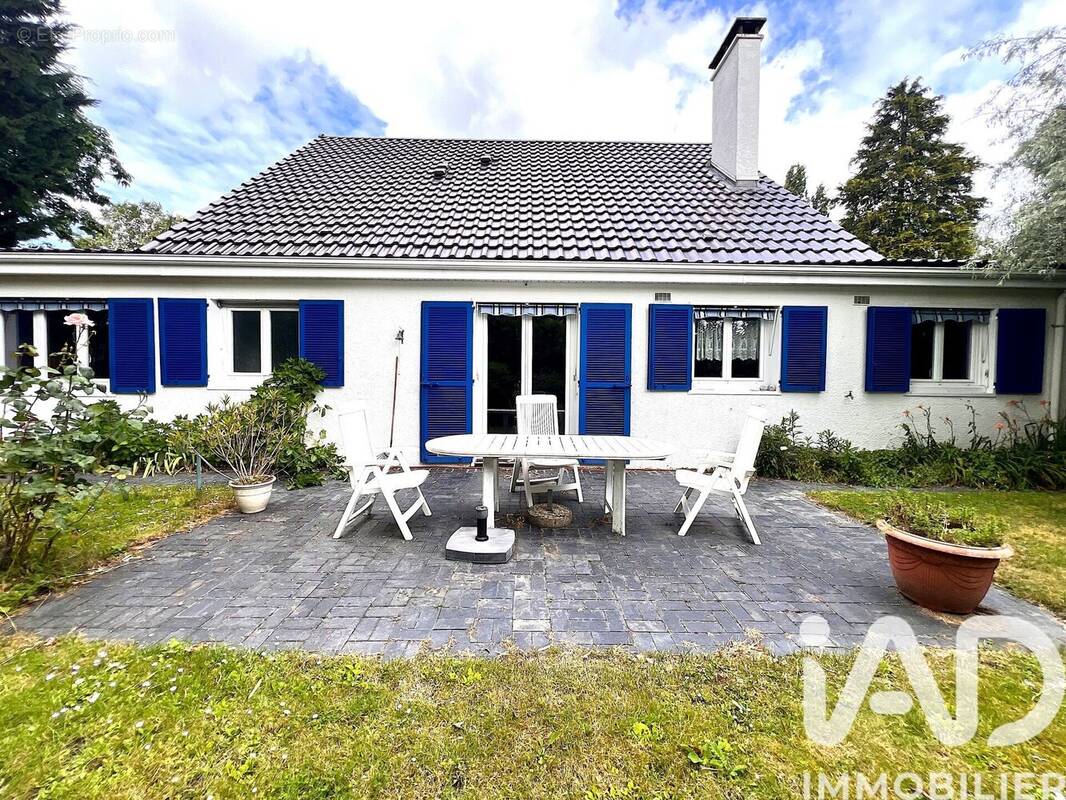 Photo 1 - Maison à LESIGNY