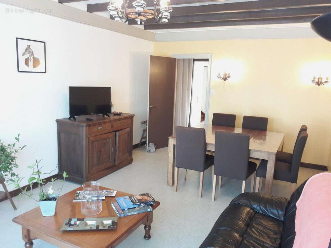 Maison à PLOUGUENAST