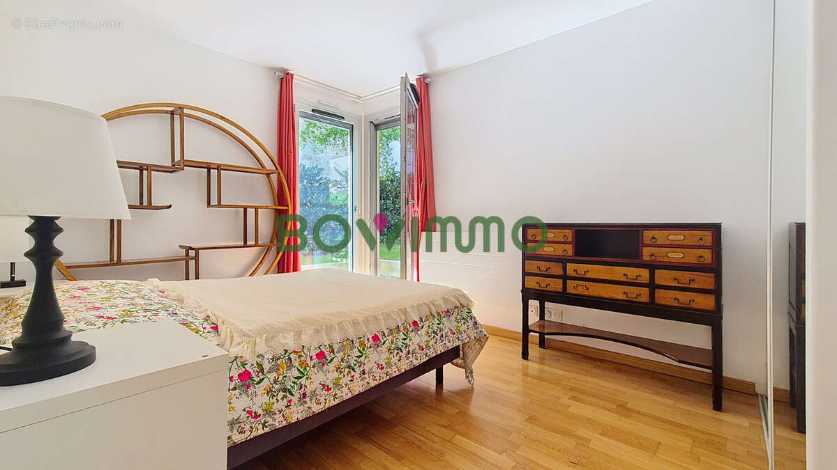 Appartement à PARIS-20E