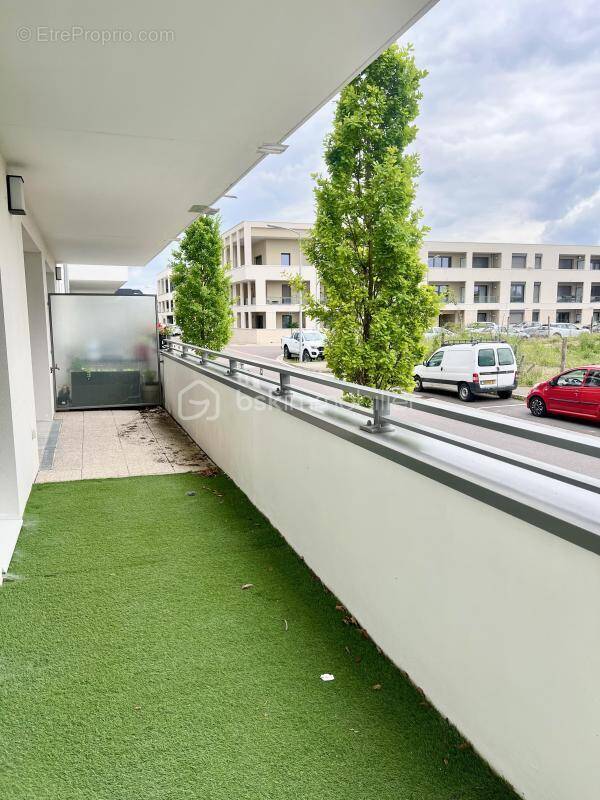 Appartement à BEZANNES