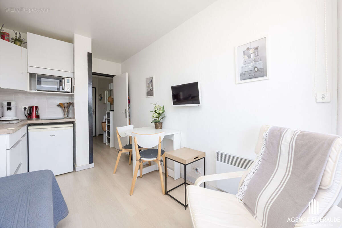 Appartement Dinard Dinard hyper centre 1 pièces 15.75 m² plage de l'écluse balcon - photo 6