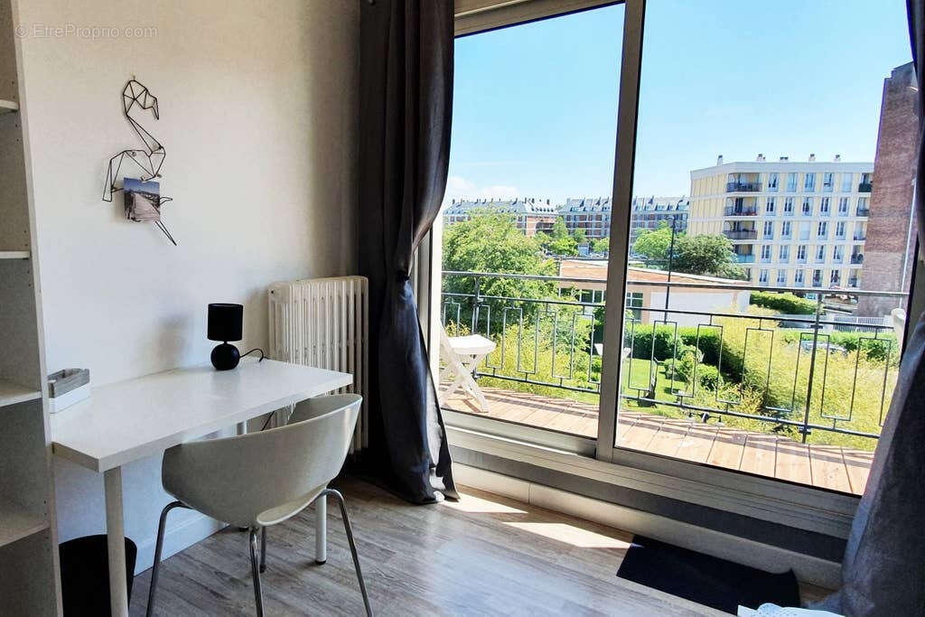 Le havre coeur de ville notre dame vente residence etudiante  10 chambres meublees avec balcon - photo 3