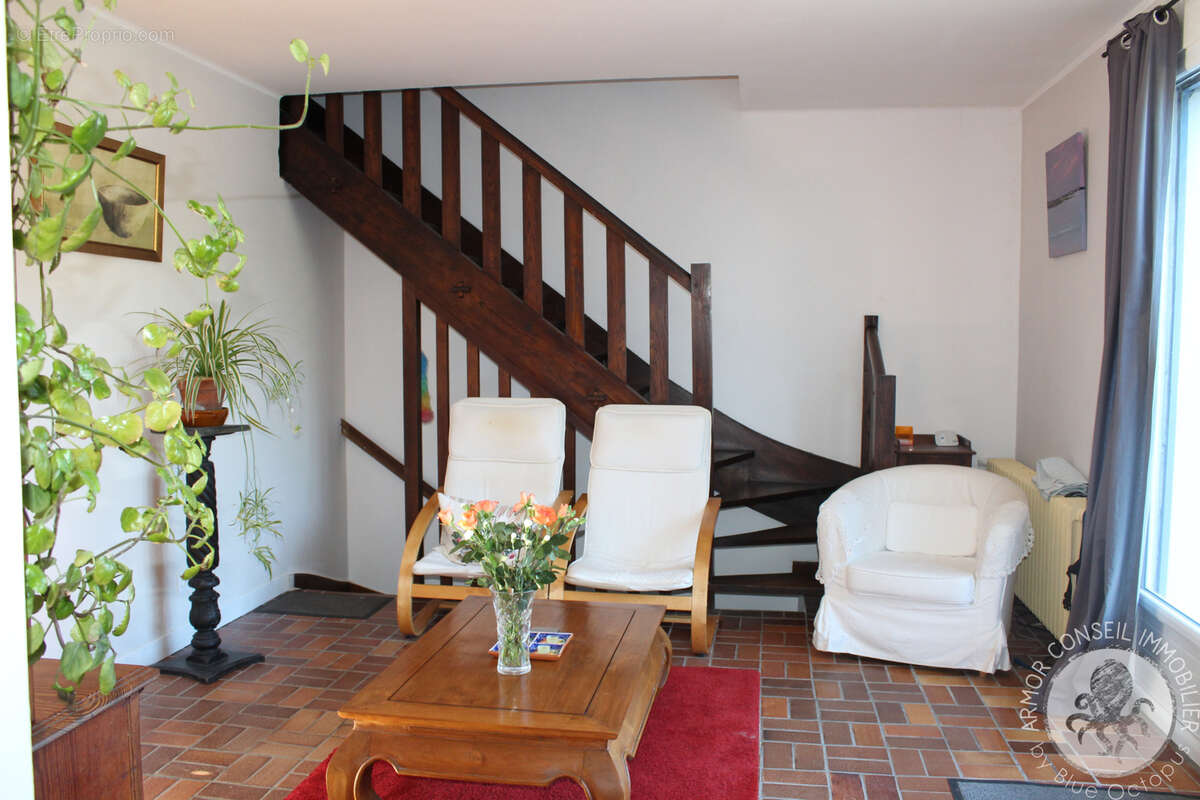 Maison à FREHEL