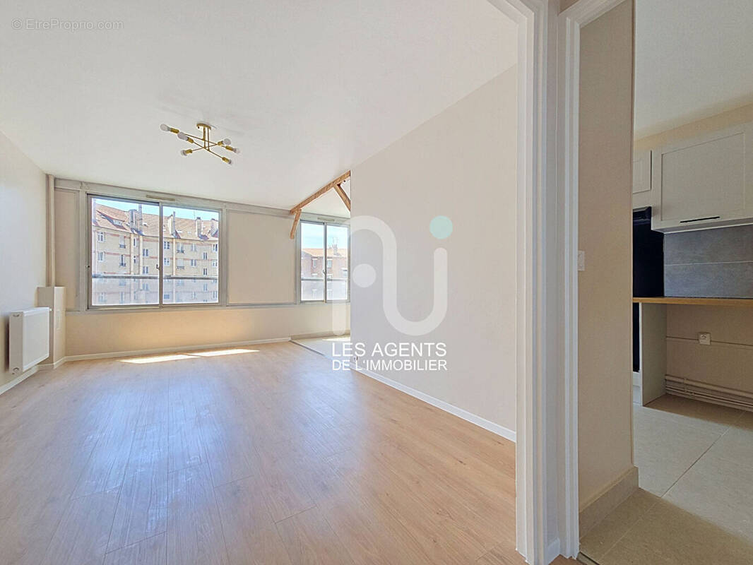 Appartement à ASNIERES-SUR-SEINE