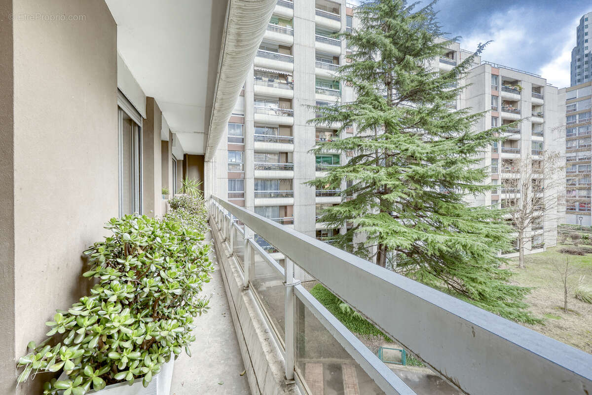 Appartement à PARIS-19E