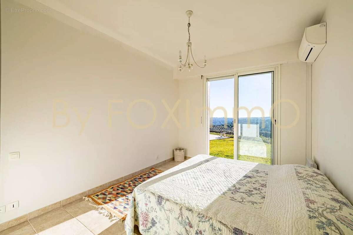 Maison à VILLENEUVE-LOUBET