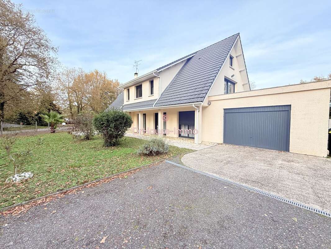 Maison à LE PIAN-MEDOC