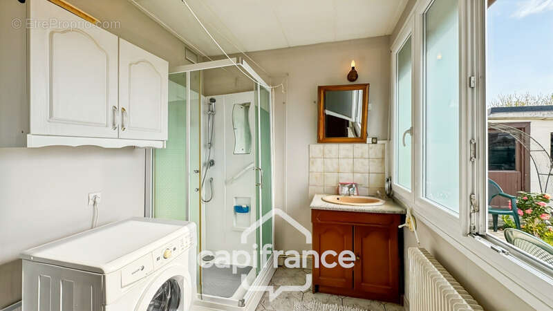 Maison f5 - somain (59490) - nord - 90 m² habitables - terrain 230 m² - garage - 4 chambres - photo 6